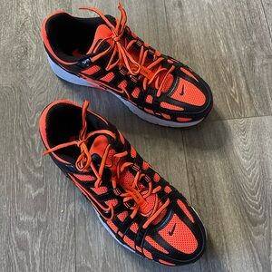 Nike Black and Red Running Shoes